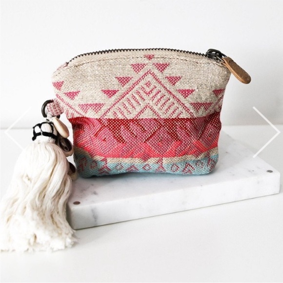 Spell and the Gypsy Peruvian Coin Purse - Picture 2 of 5